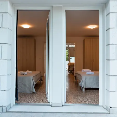 Centro Elegante Con Doppia Terrazza Lignano Sabbiadoro