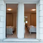 Centro Elegante Con Doppia Terrazza Линьяно-Саббьядоро